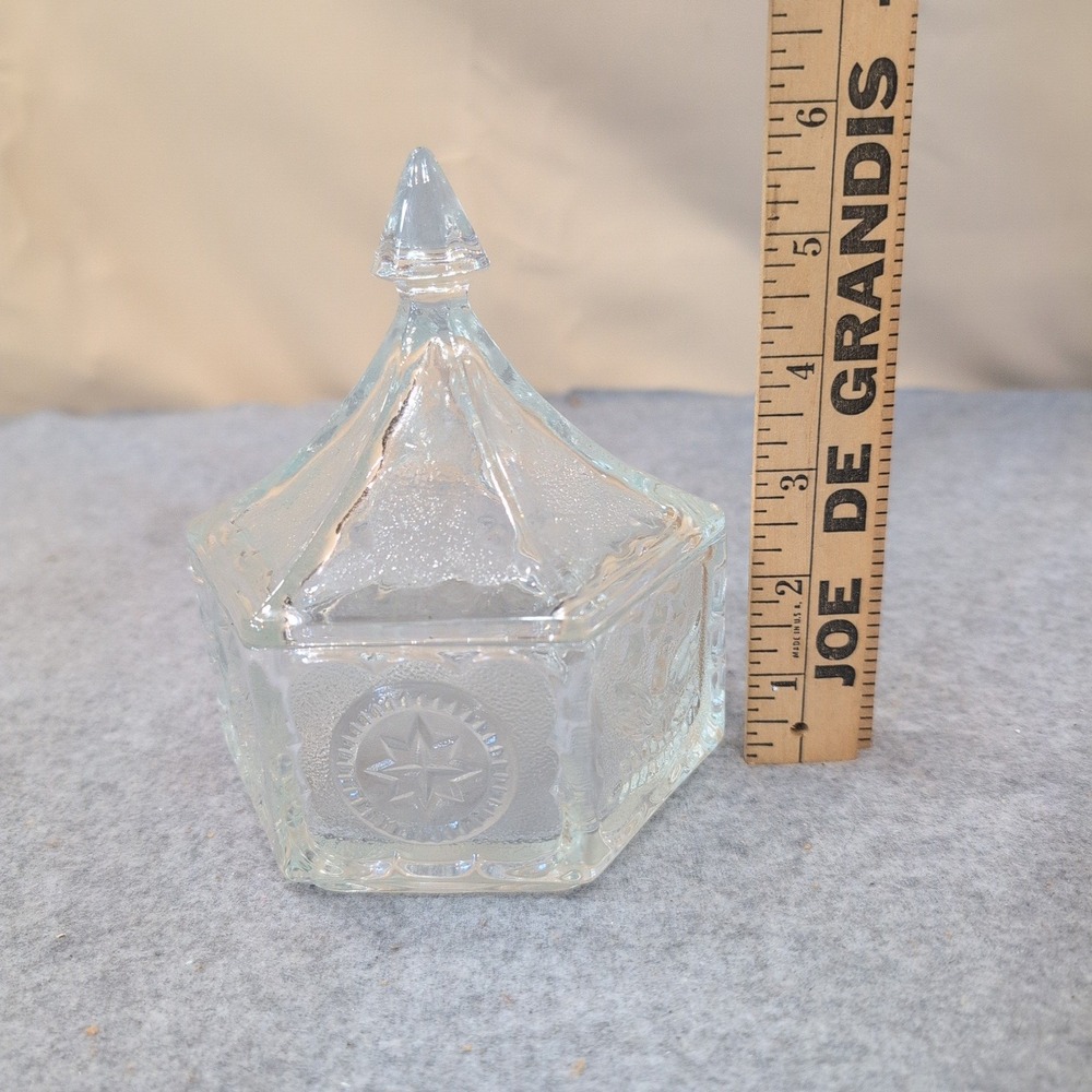 Vintage Clear Pressed Glass Hexagonal Trinket Box American Eagle Star Motif Lid - Picture 6 of 7
